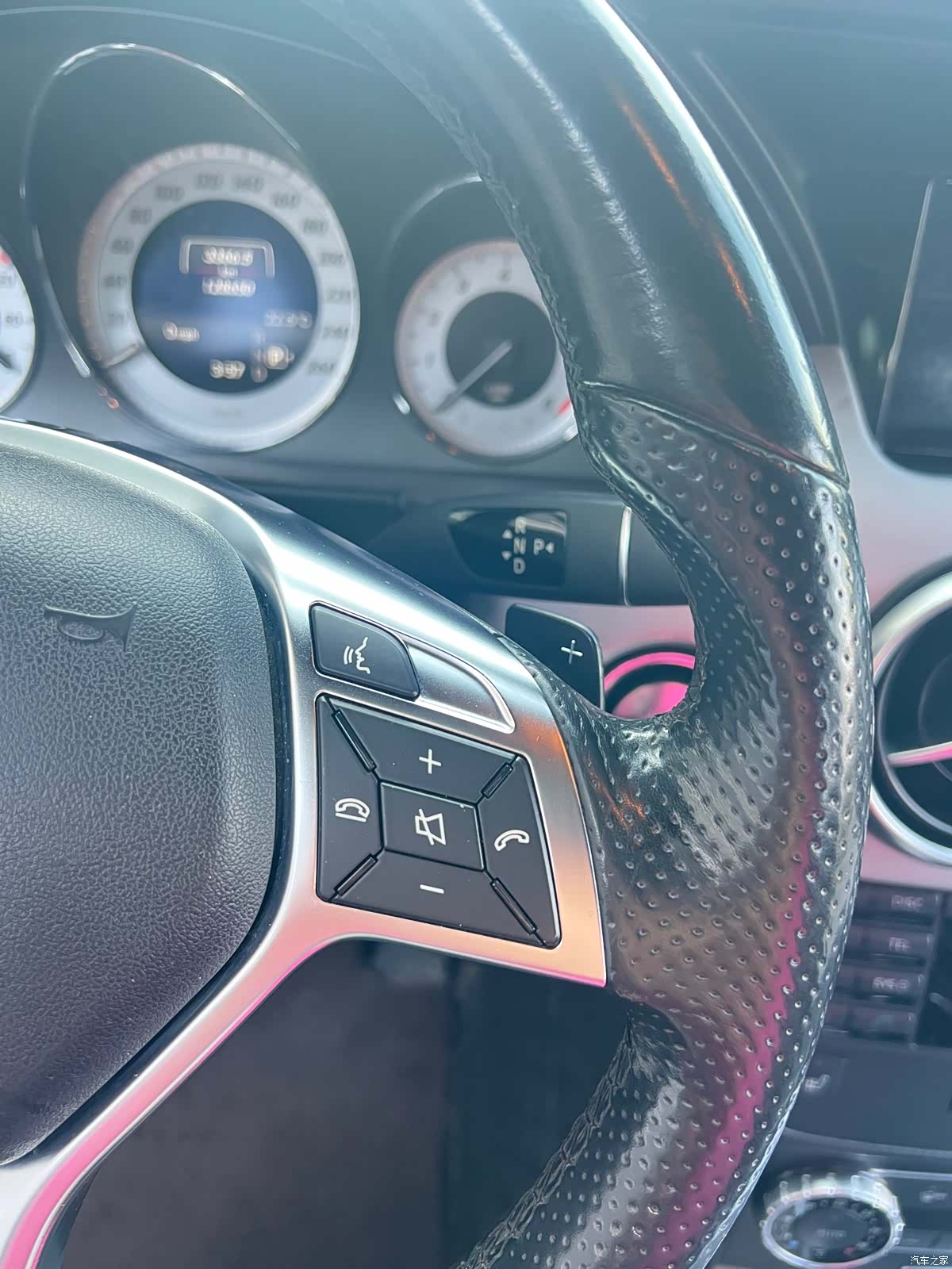 Mercedes-Benz GLK-Class, 2015 21