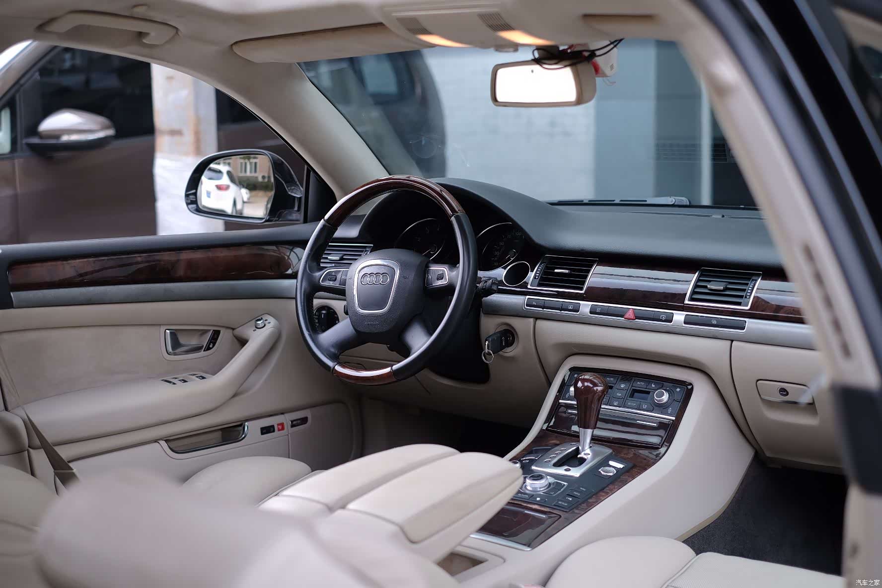 Audi A8L, 2009 41