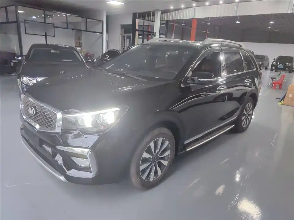 Kia KX7