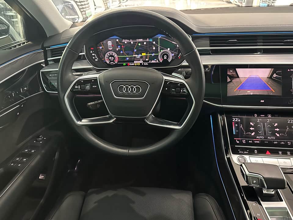 Audi A8