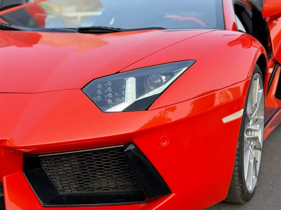 Lamborghini Aventador
