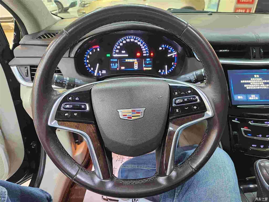 Cadillac XTS, 2016 4