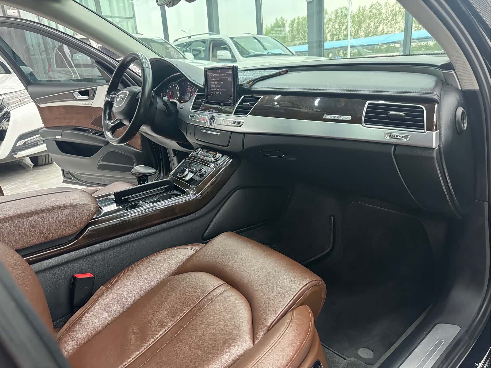 Audi A8L, 2015 10