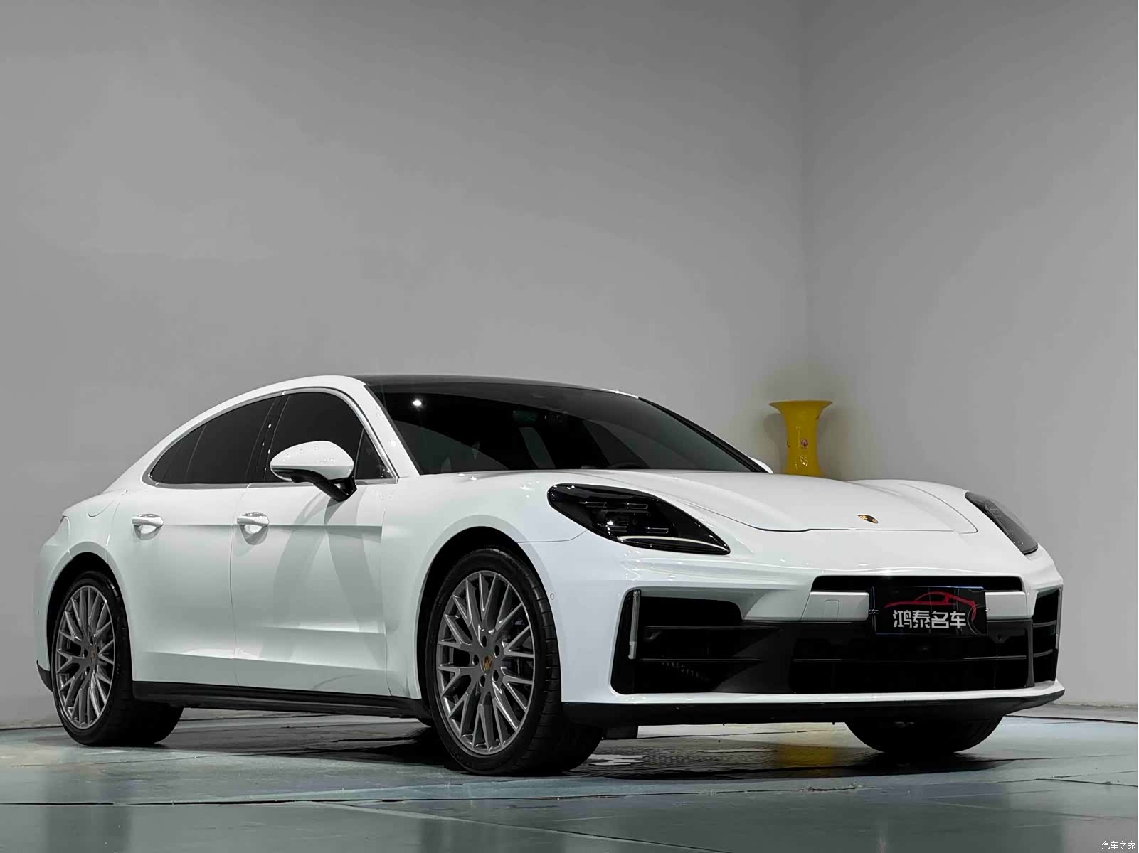 Porsche Panamera, 2025 4