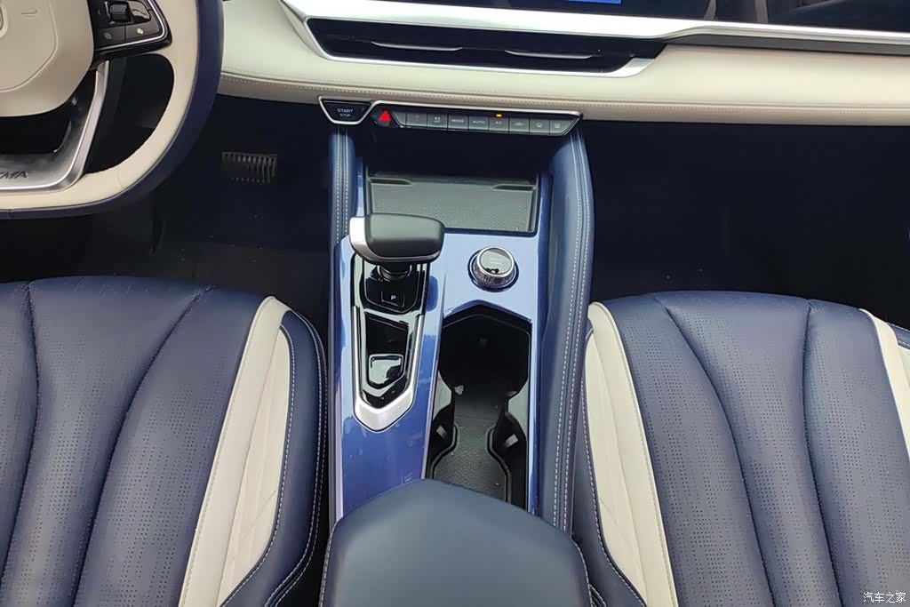 Geely Xingyue L, 2023 16