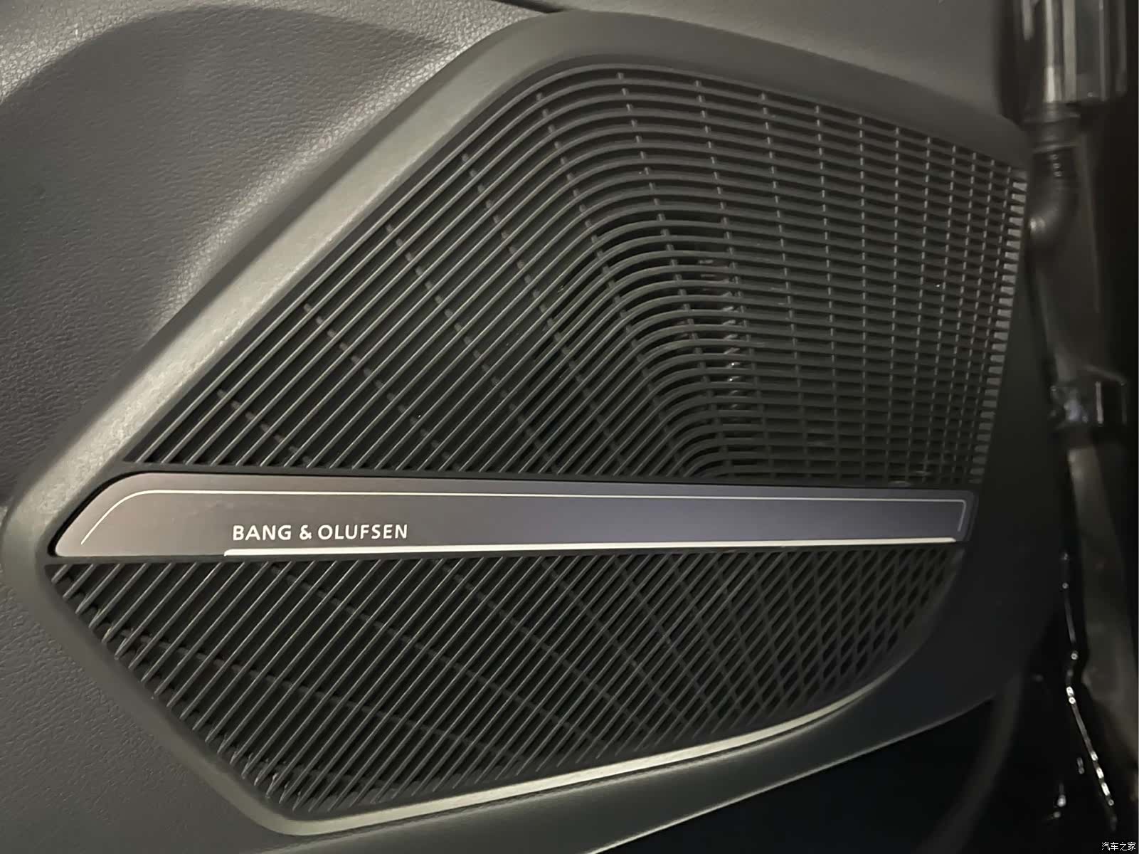Audi Q5L, 2025 8
