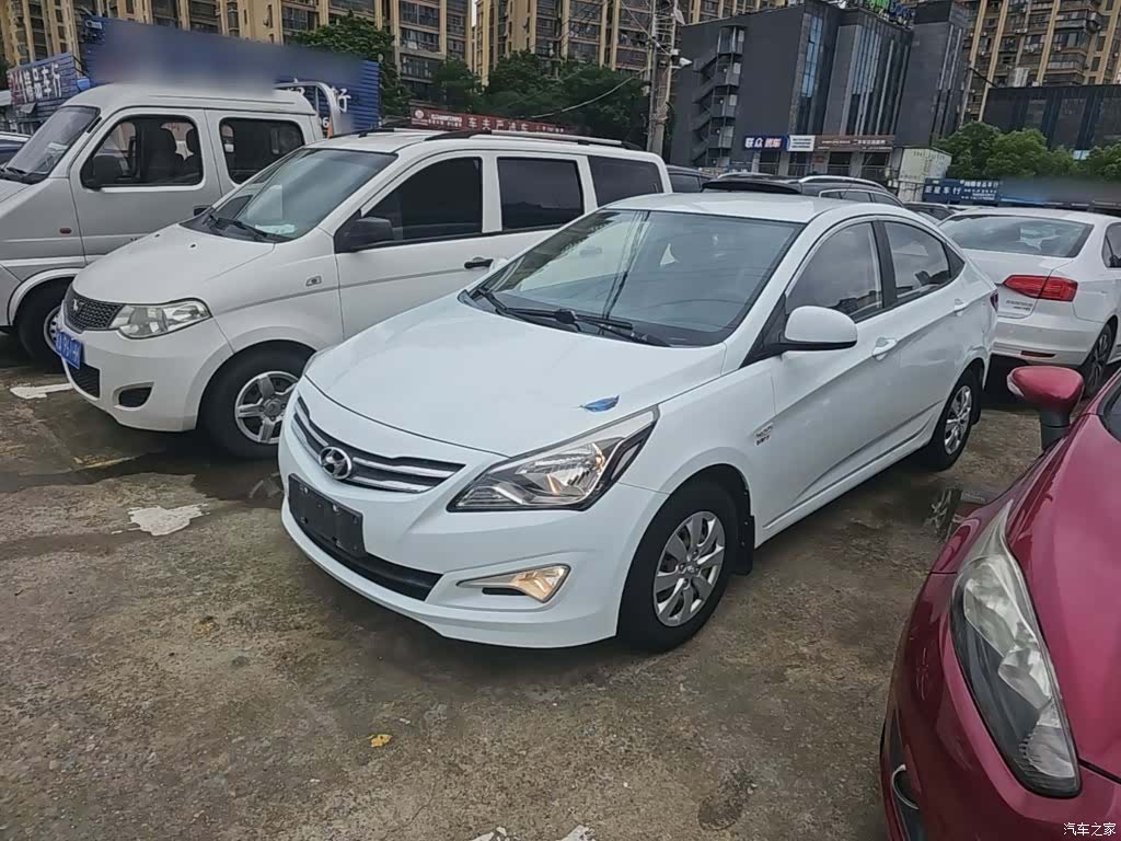 Hyundai GLS, 2016 1