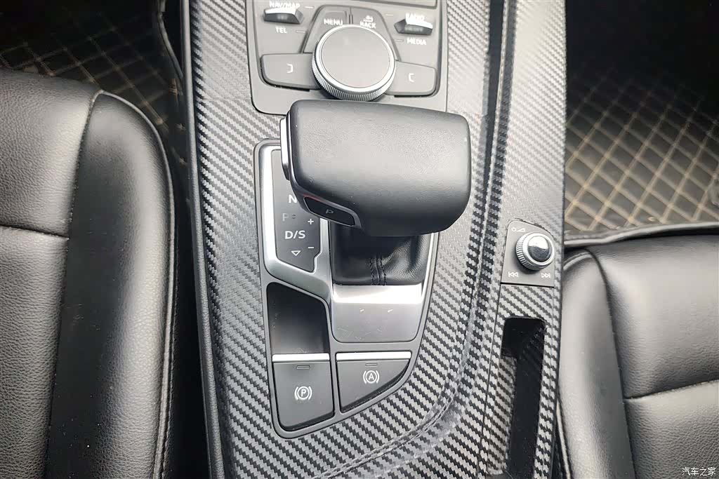 Audi A4L, 2020 16