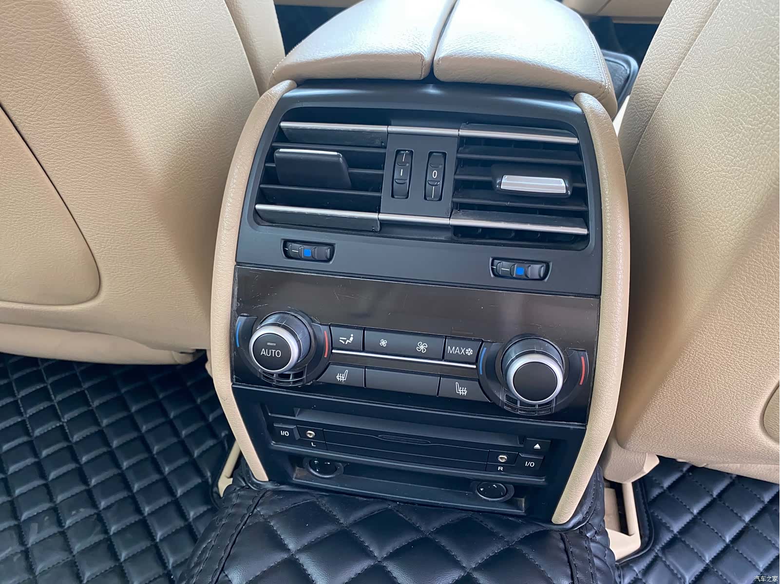 BMW 7 Series, 2012 7