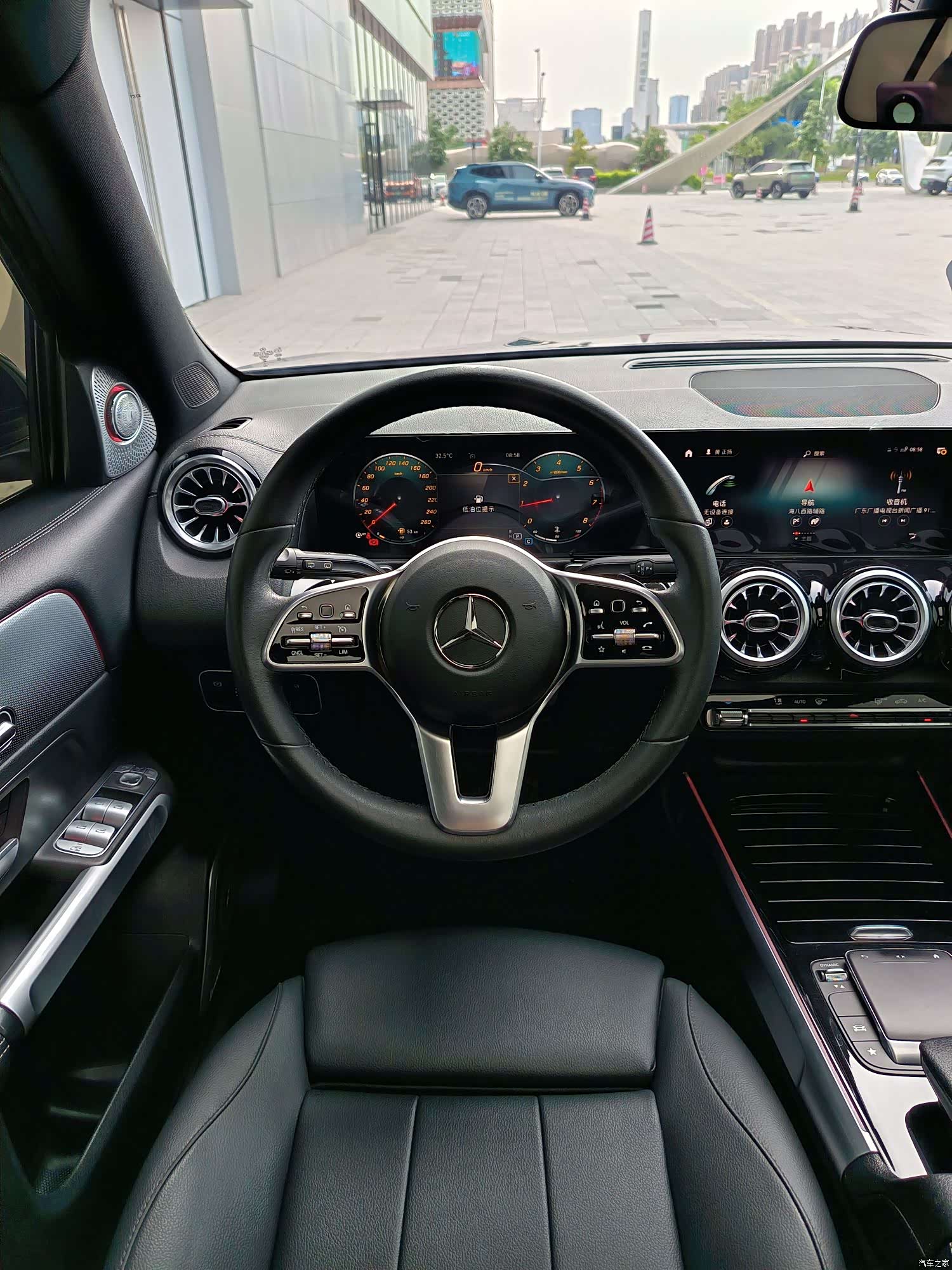 Mercedes-Benz GLB, 2022 8