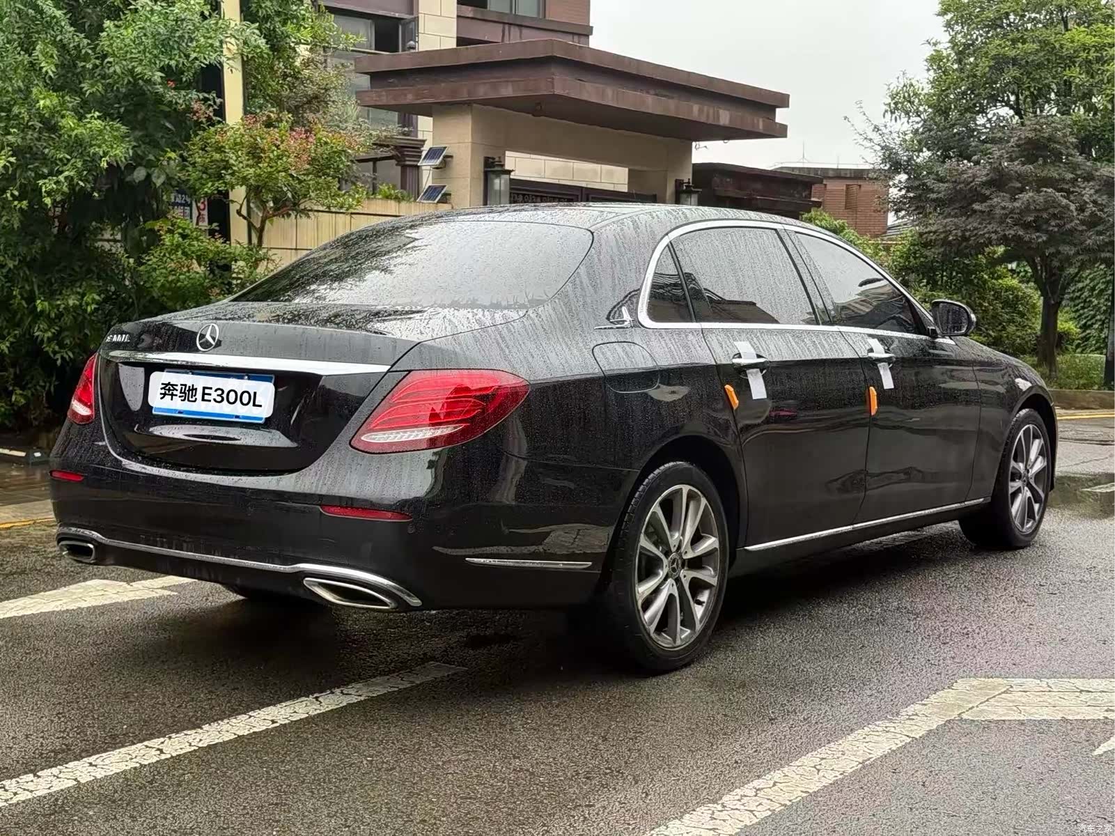 Mercedes-Benz E-Class, 2019 9