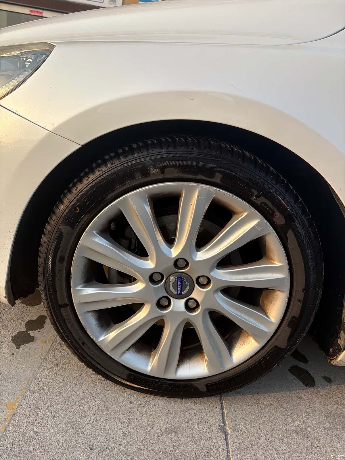 Volvo V40, 2014 8