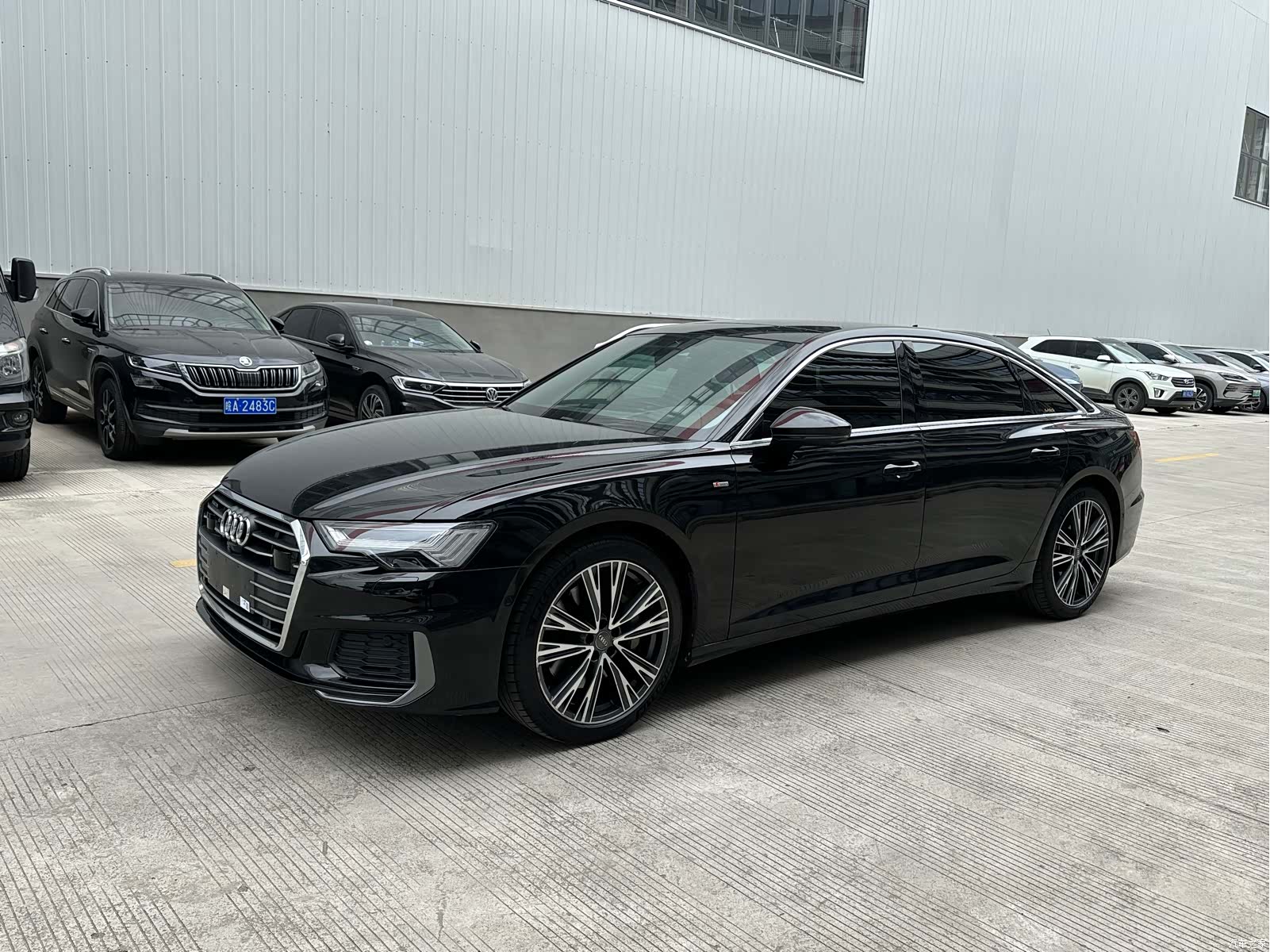 Audi A6L, 2021 1