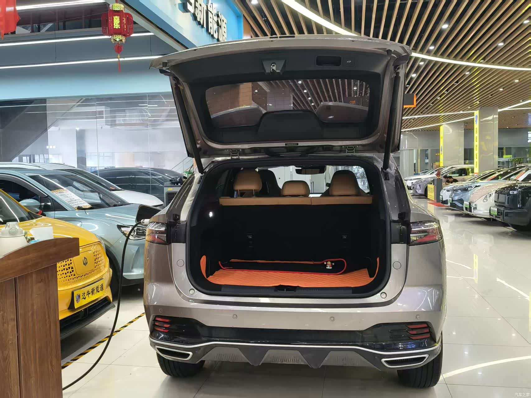 Roewe RX5, 2024 8