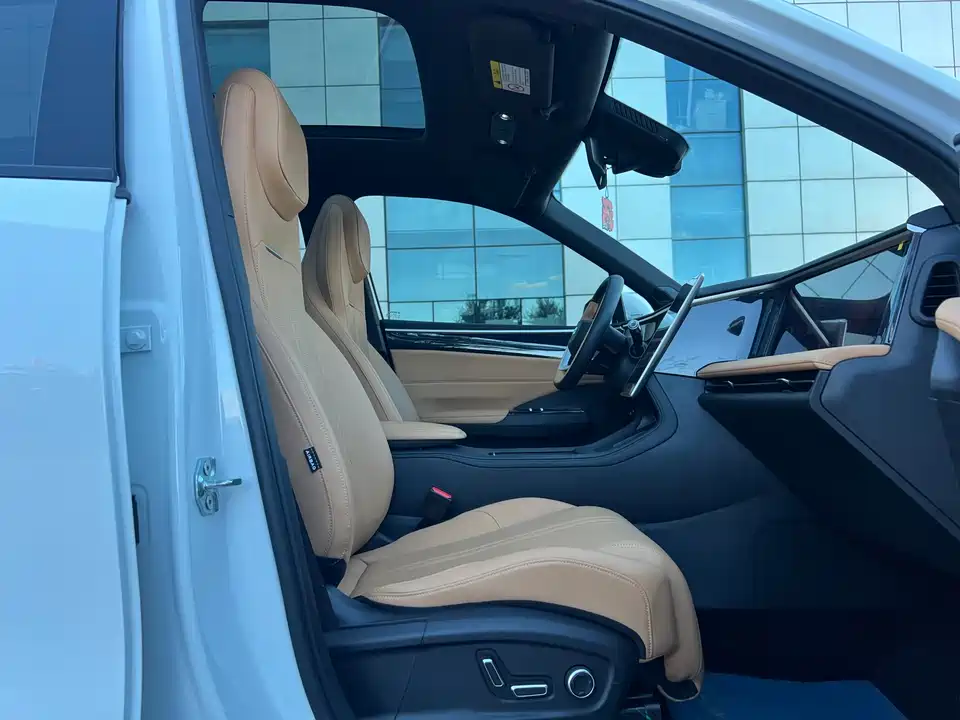 Geely Galaxy Galaxy L7