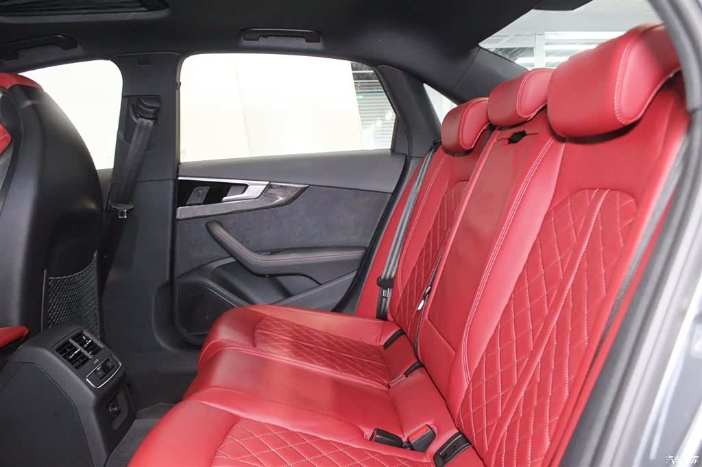 Audi S4, 2024 8