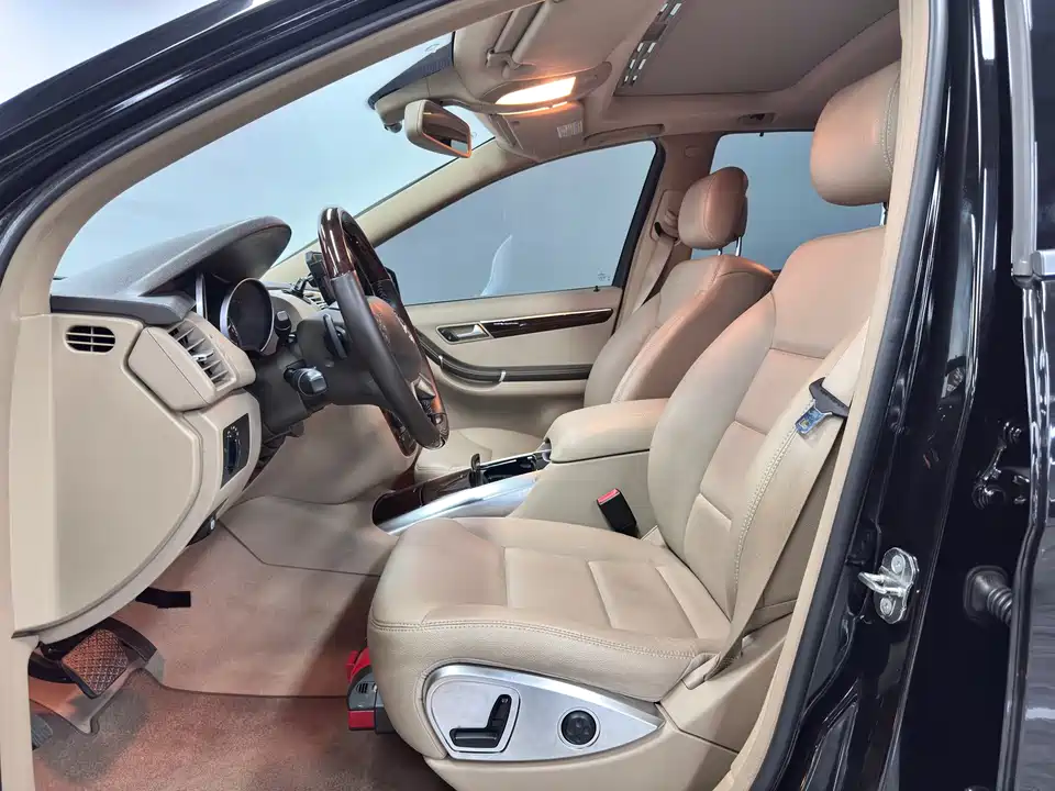 Mercedes-Benz R-class
