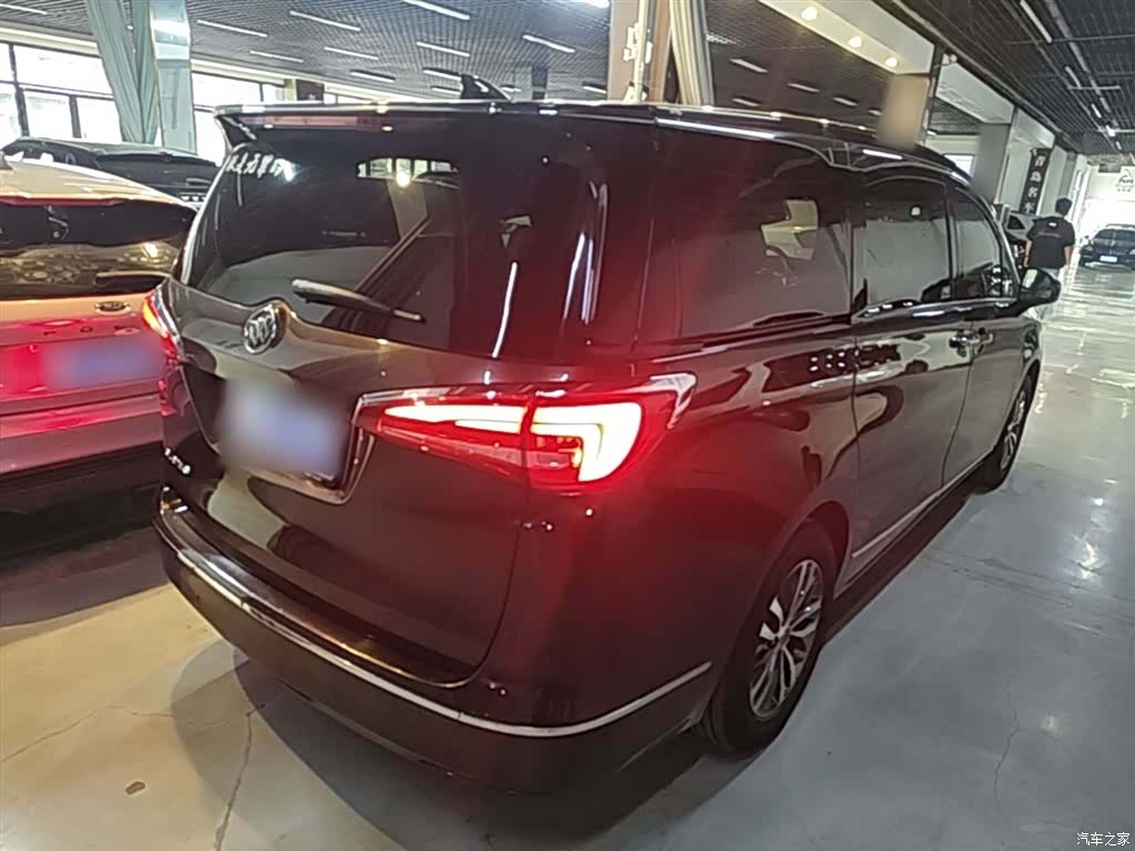 Buick GL8, 2017 7