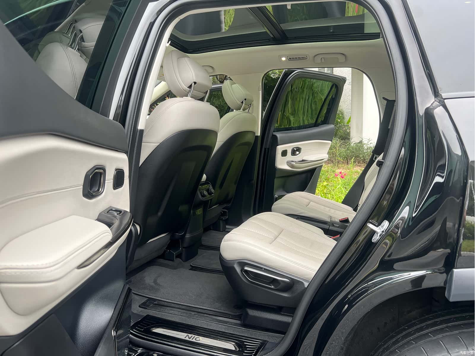 NIO ES8, 2020 11