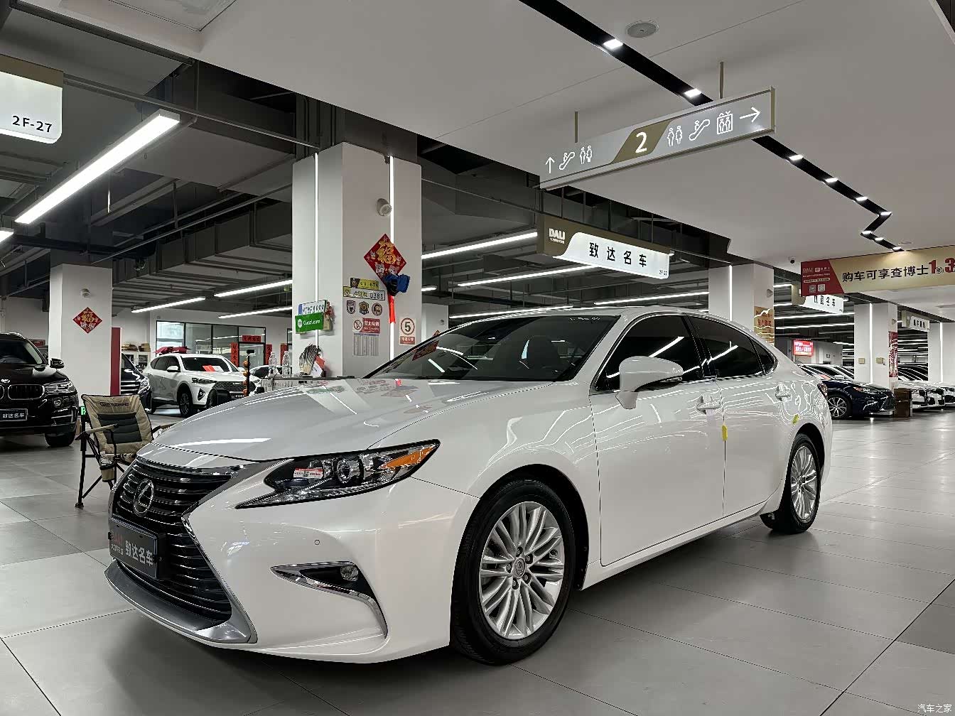 Lexus ES, 2018 1