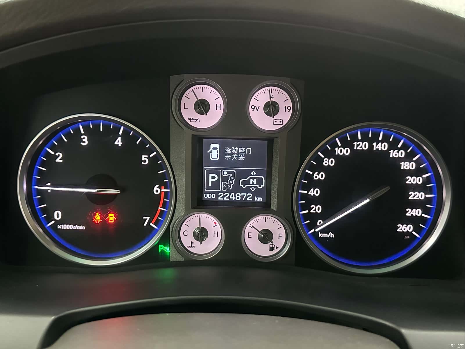 Lexus LX, 2011 18
