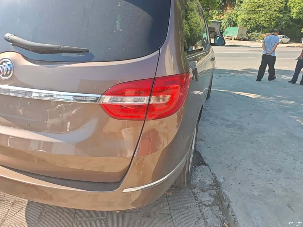 Buick GL8, 2019 8
