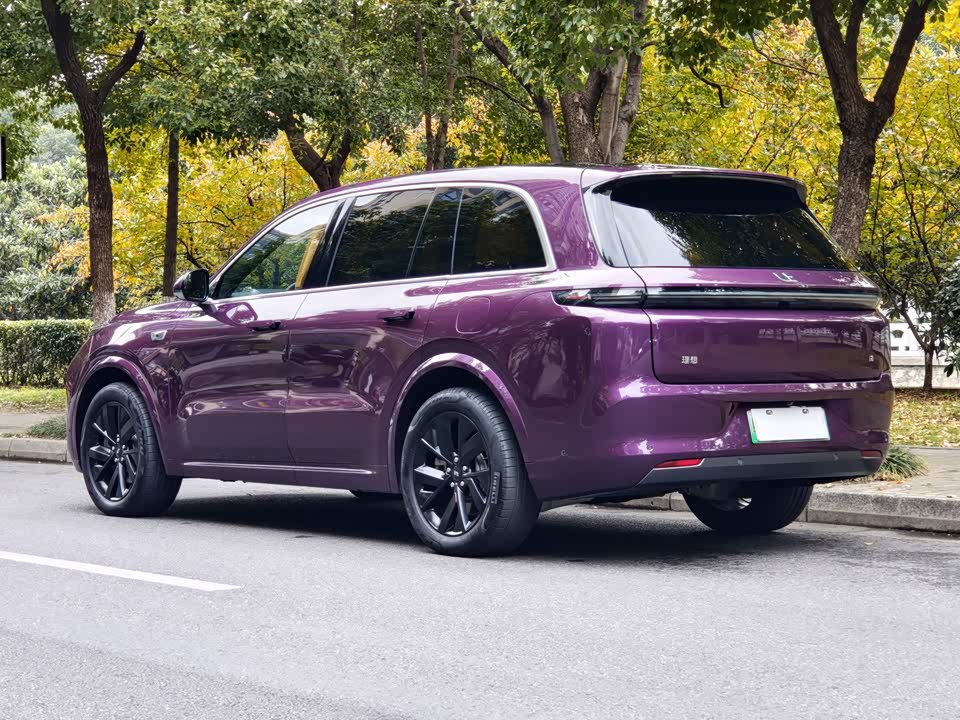 Li Auto Ideal L8