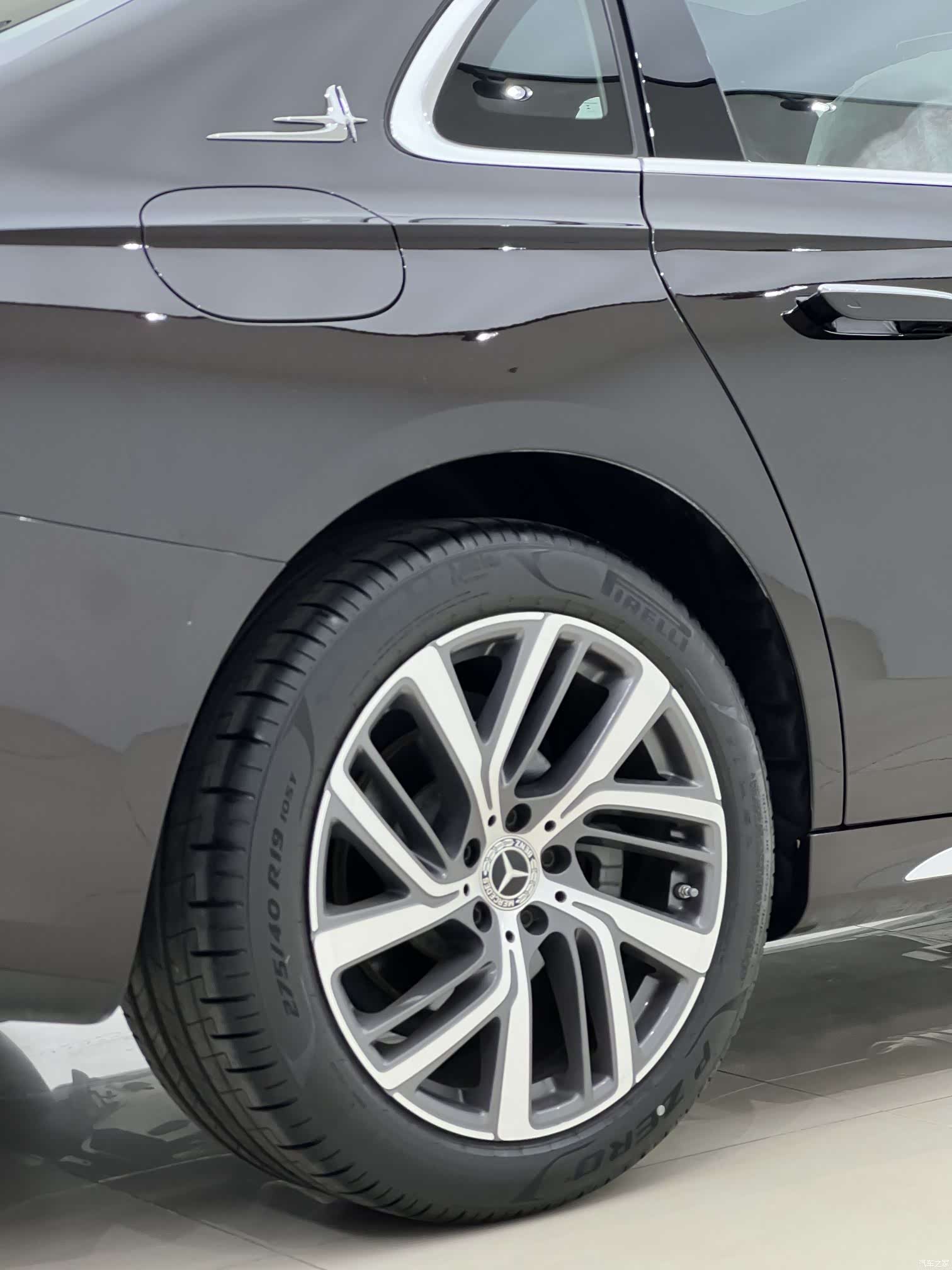 Mercedes-Benz E-Class, 2024 11