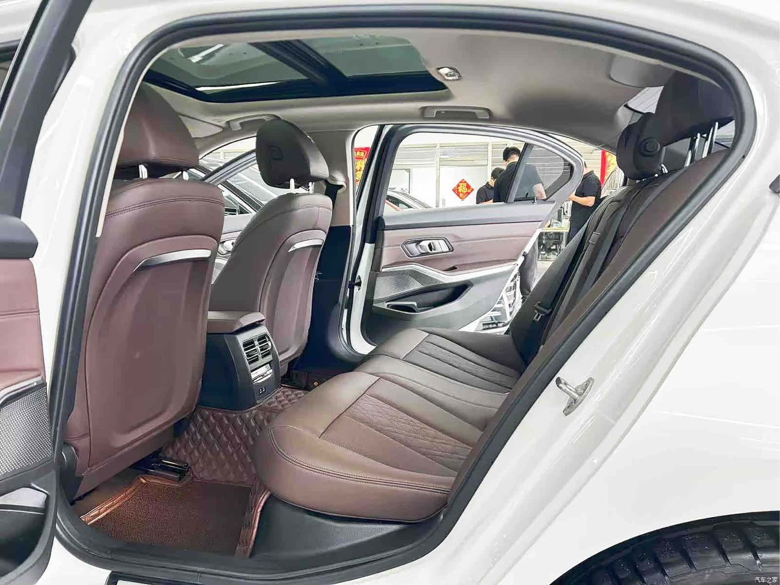 BMW 3 Series, 2023 8