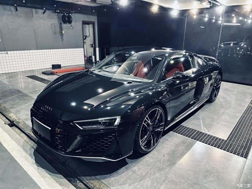 Audi R8, 2023 1