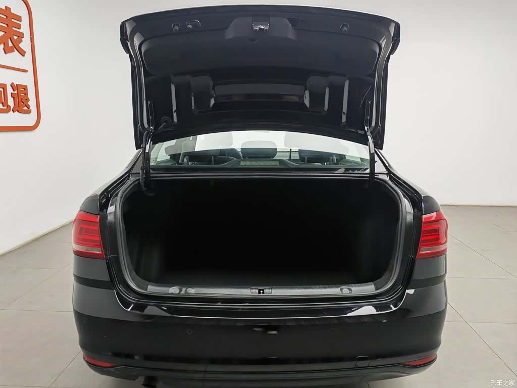 Volkswagen Lavida, 2017 16