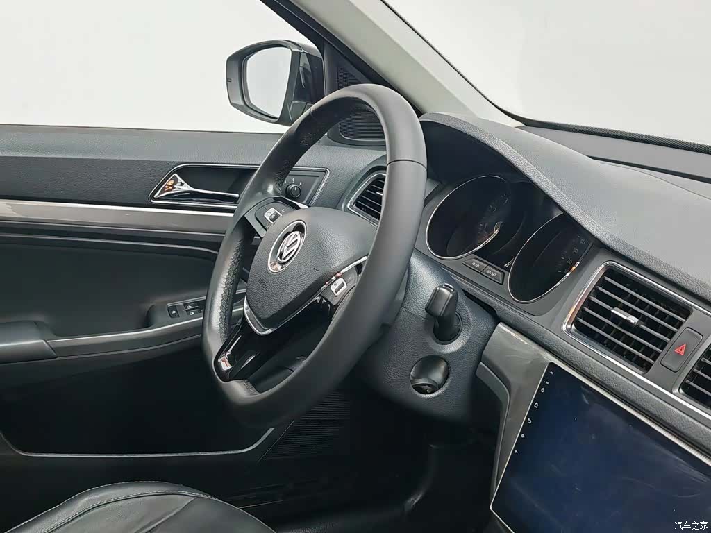 Volkswagen Lavida, 2017 22