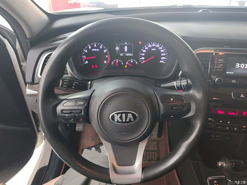Kia K4, 2015 11