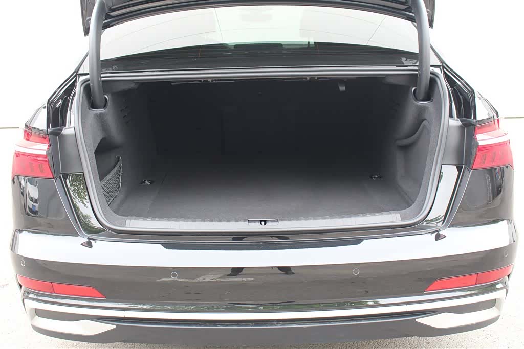 Audi A6L, 2024 9