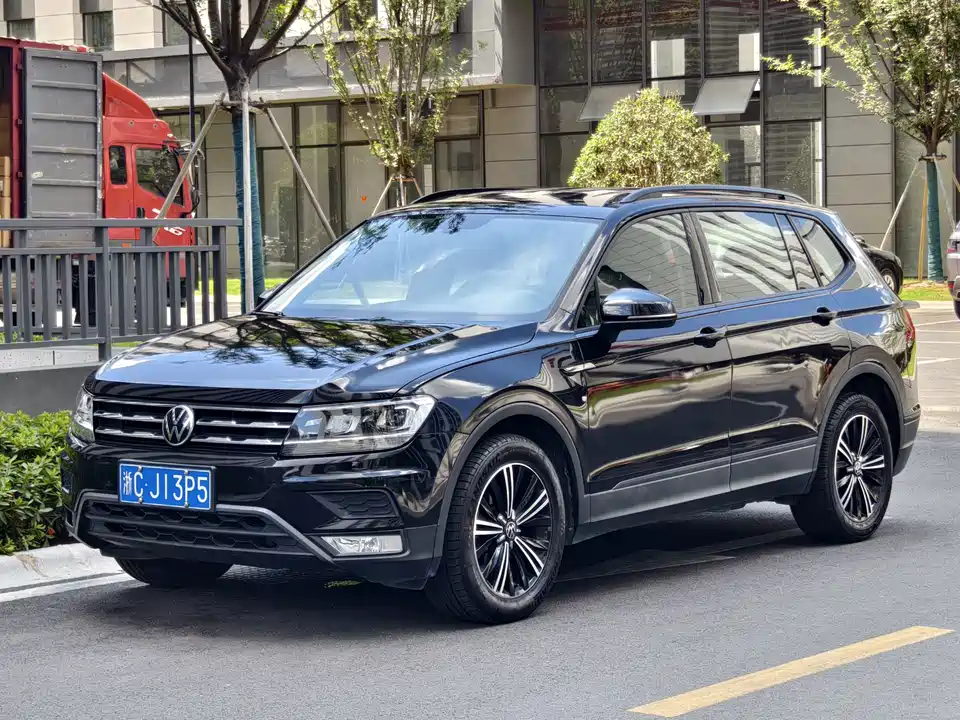 Volkswagen Tiguan L