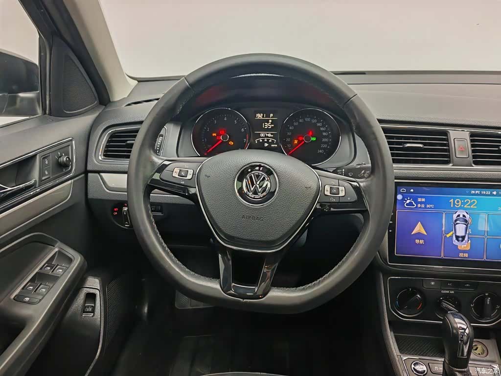 Volkswagen Lavida, 2017 11