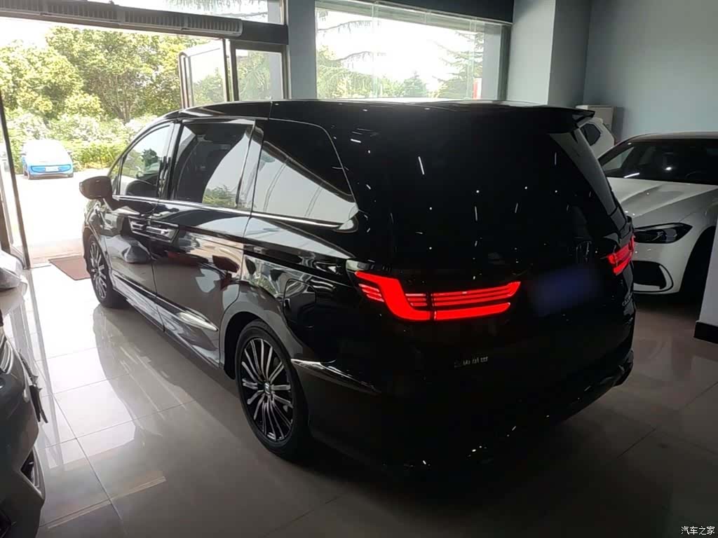 Honda Elysion, 2024 все фото