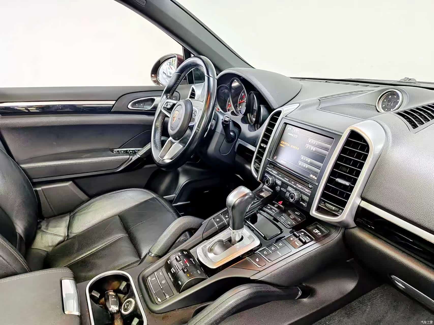 Porsche Cayenne, 2016 11