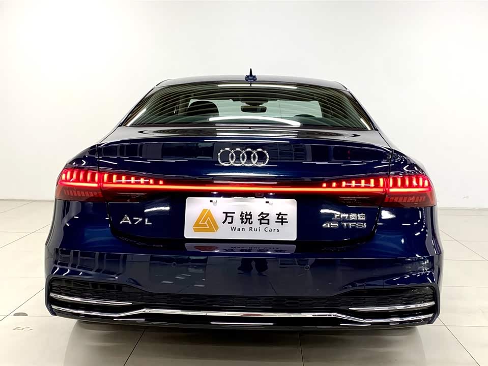 Audi A7L