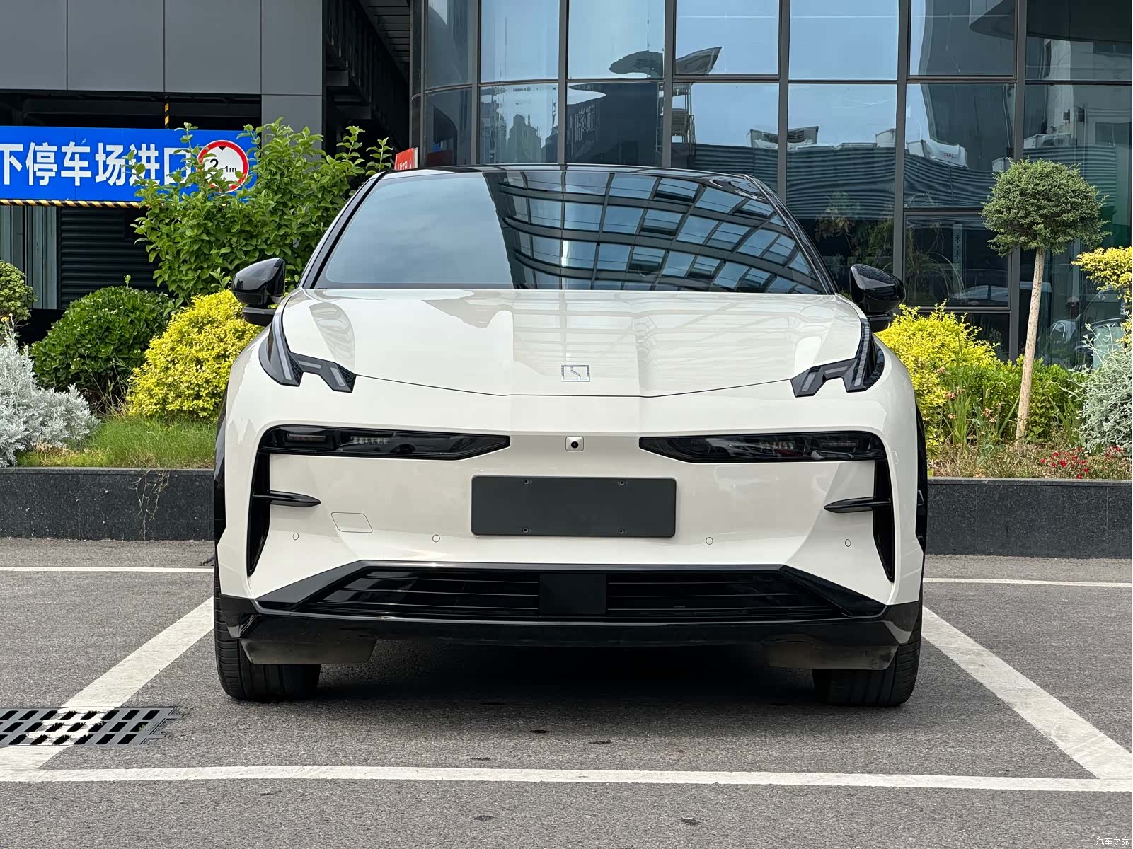 Zeekr X, 2023 2