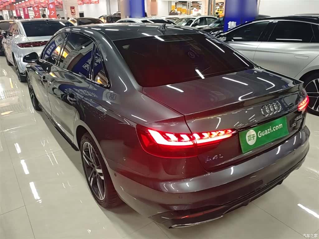 Audi A4L, 2023 все фото