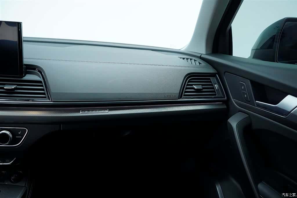 Audi Q5L, 2022 26