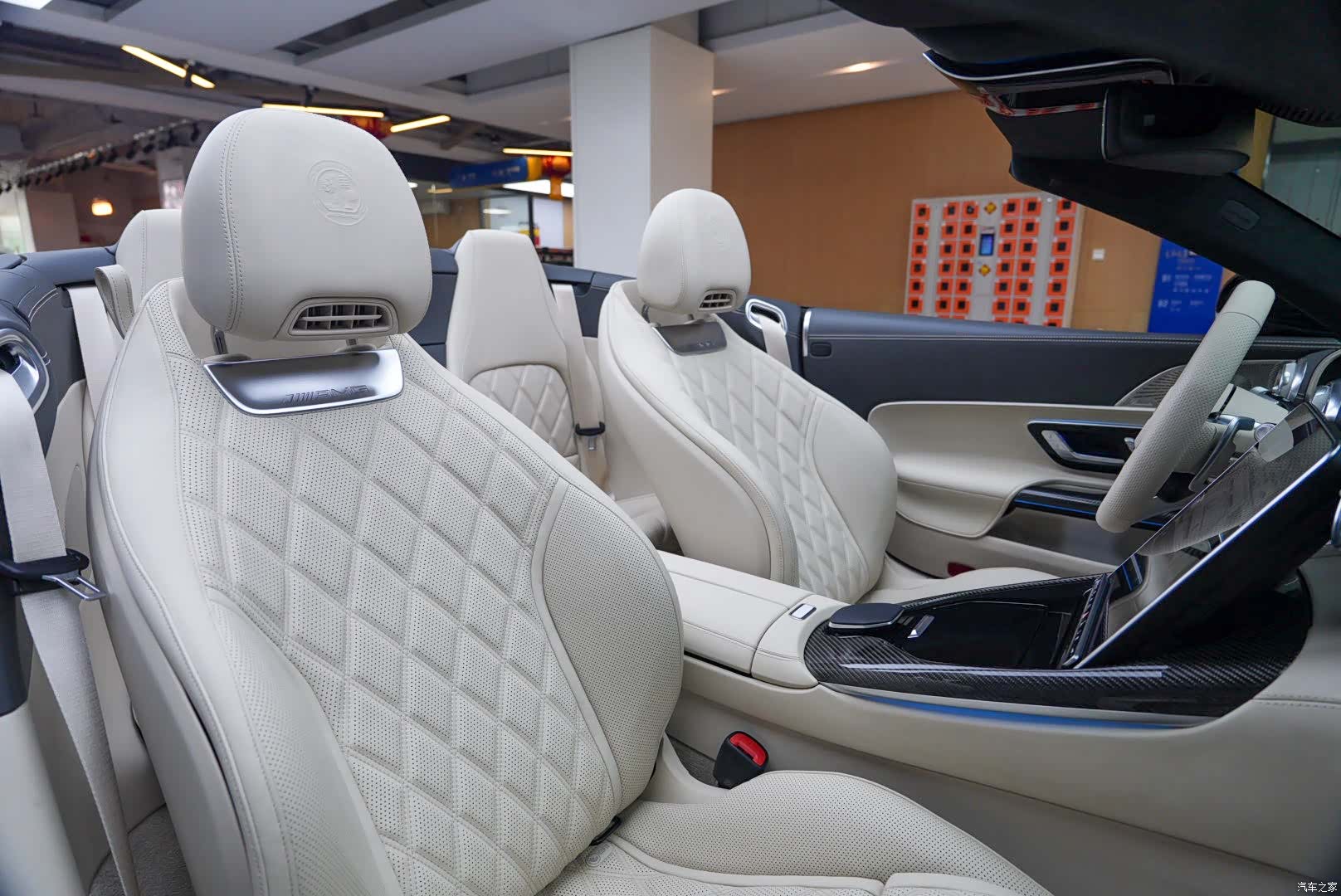 Mercedes-Benz SL, 2026 17