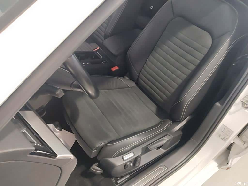 Volkswagen Variant, 2023 15