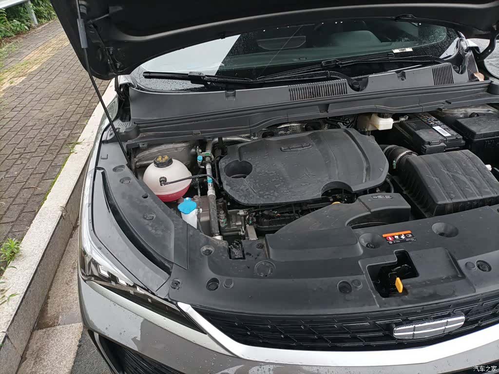 Geely Coolray, 2025 22