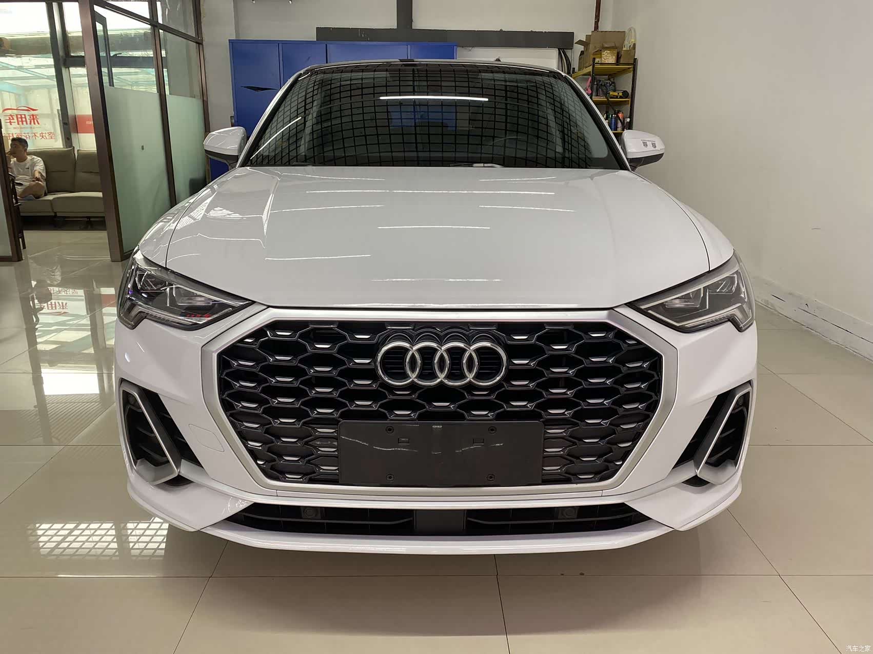 Audi Q3, 2022 2
