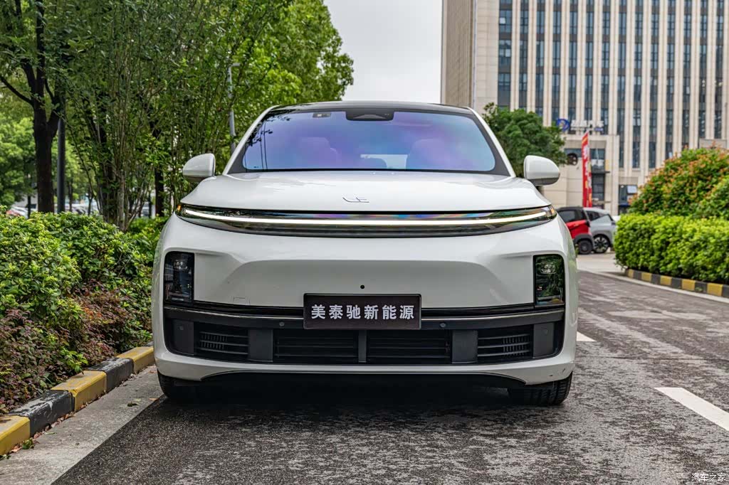 Li Auto L7, 2023 13
