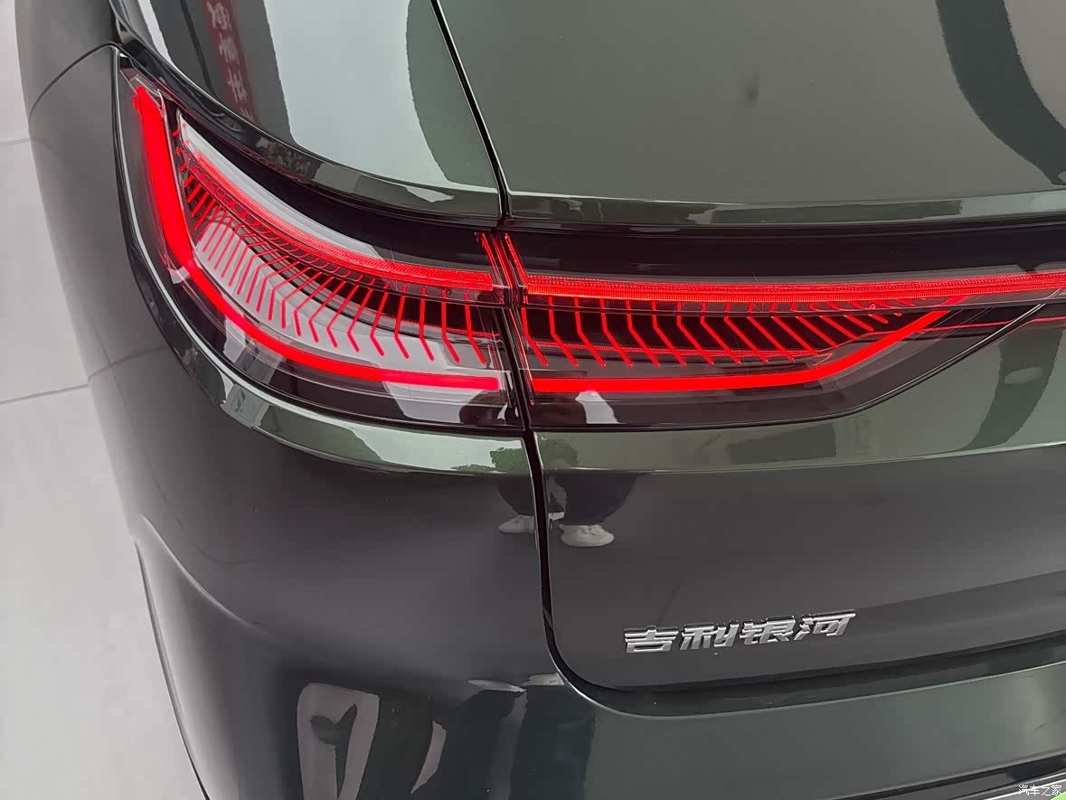 Geely 8, 2025 6