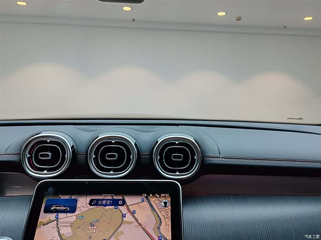 Mercedes-Benz GLC, 2025 10