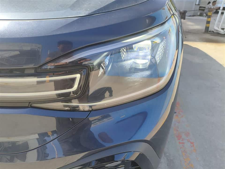 Volkswagen ID.6 CROZZ